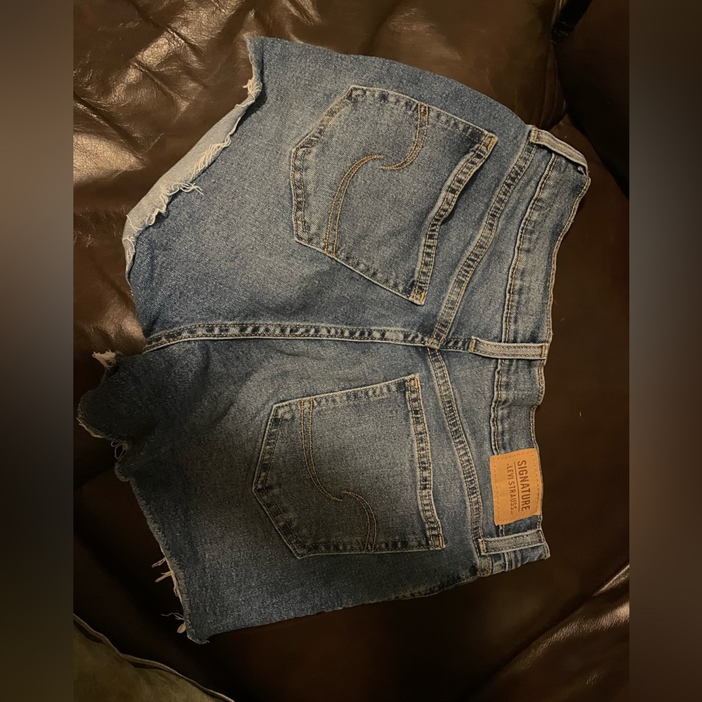 levi shorts